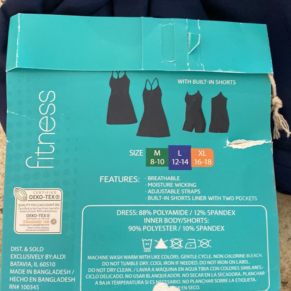 Ladies Dress! - Picture 2 of 2